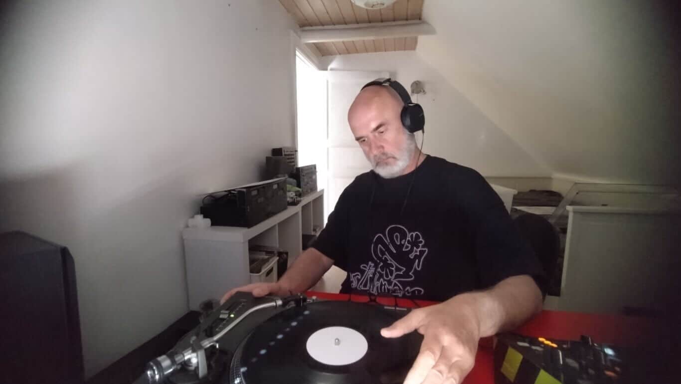 Don W. Voorhies | DJ'ing